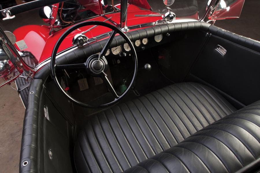  Chrysler Imperial Roadster by LeBaron 1931 года  (фото 13 из 16)